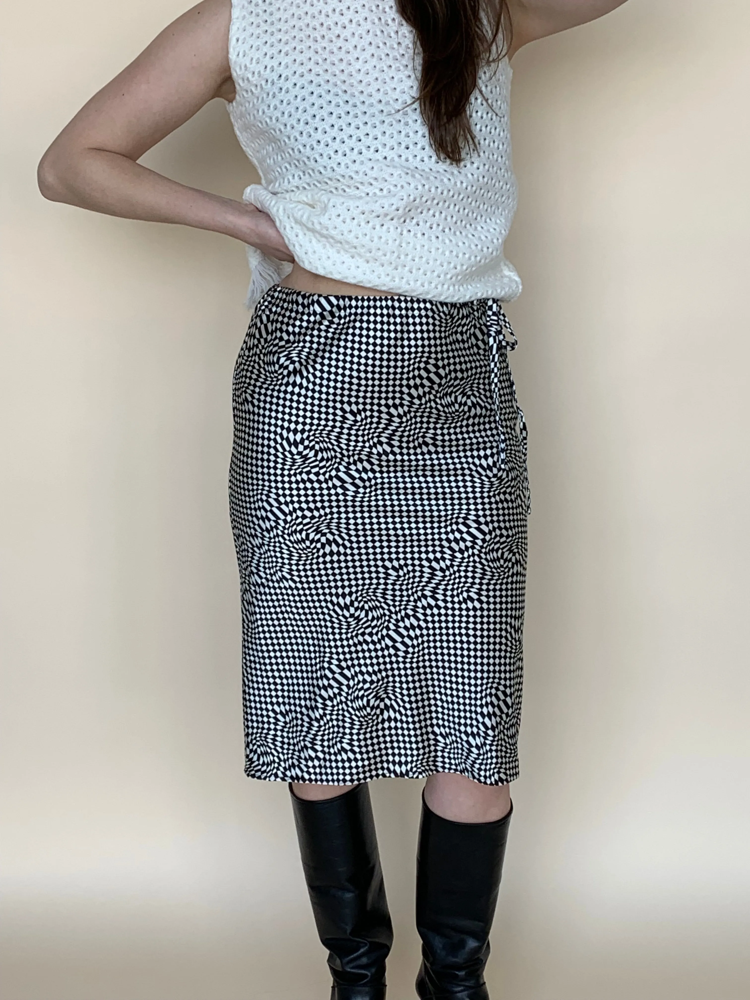 6397 harlequin check skirt