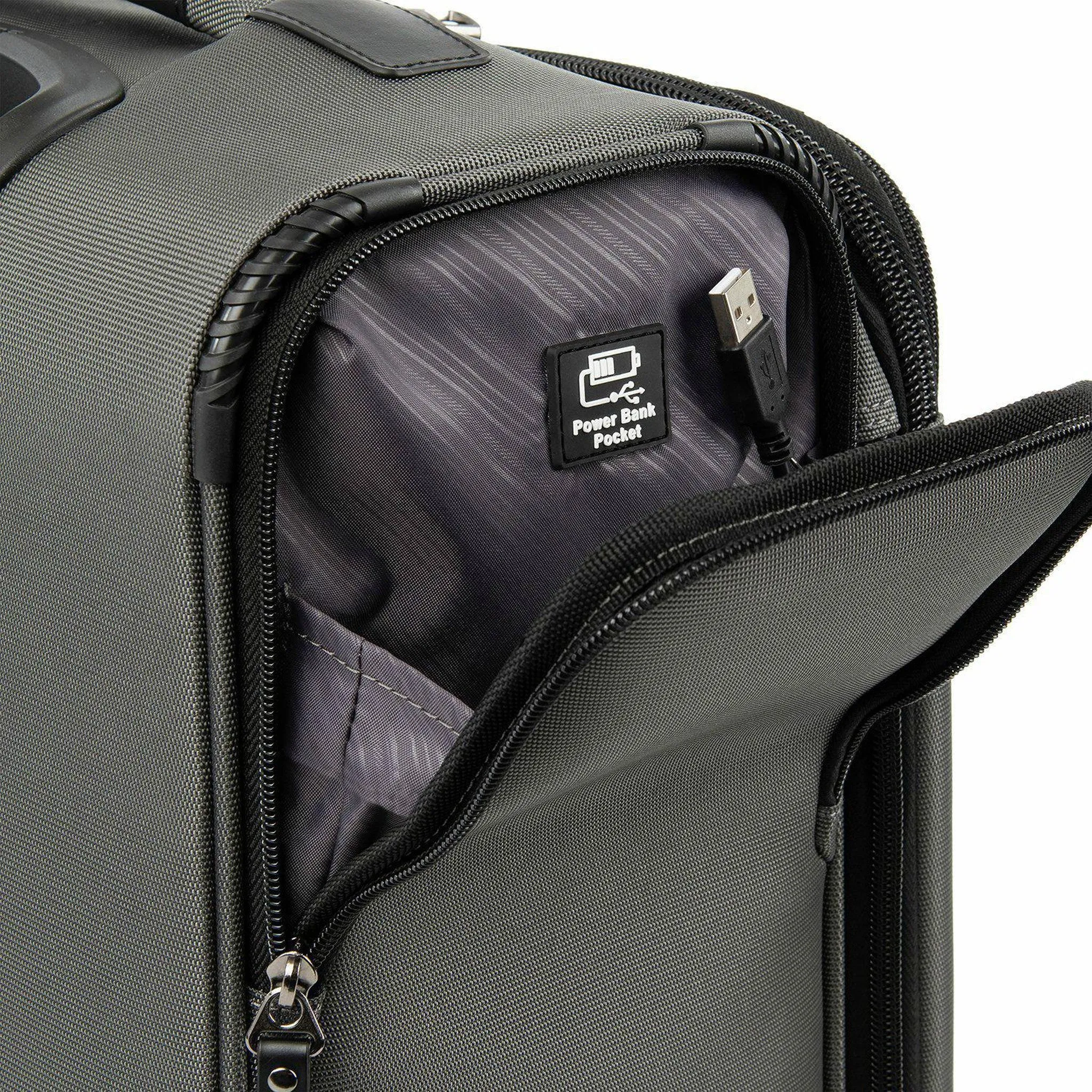 Travelpro Crew VersaPack Max Carry On Expandable Rollaboard (2-Wheel)